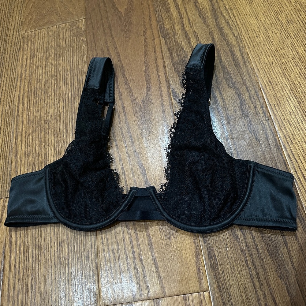 ! NWOT Aerie Black Sexy Lingerie Risqué Lace Underwire Bralette Women Size 34B